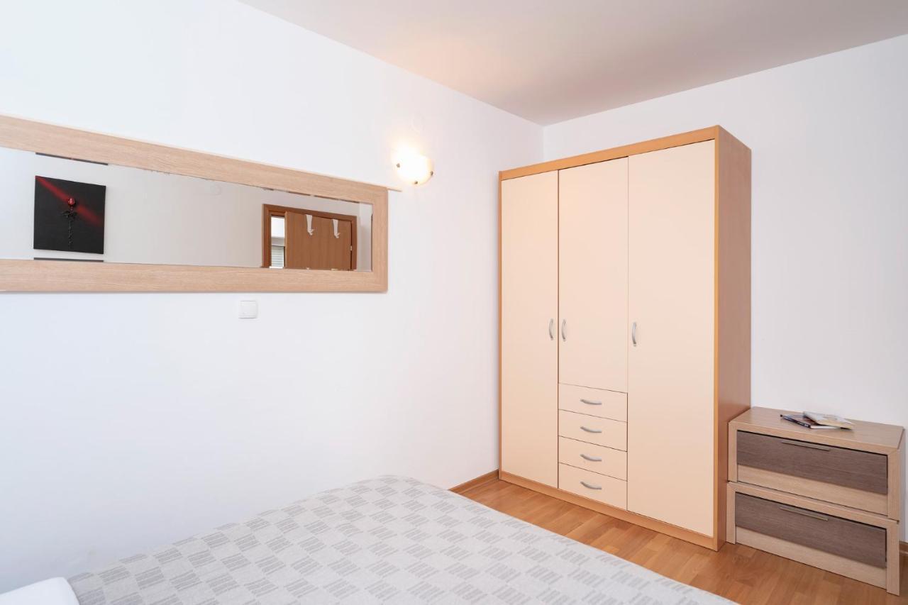 Villa Dalmatia Apartments Bol Ngoại thất bức ảnh