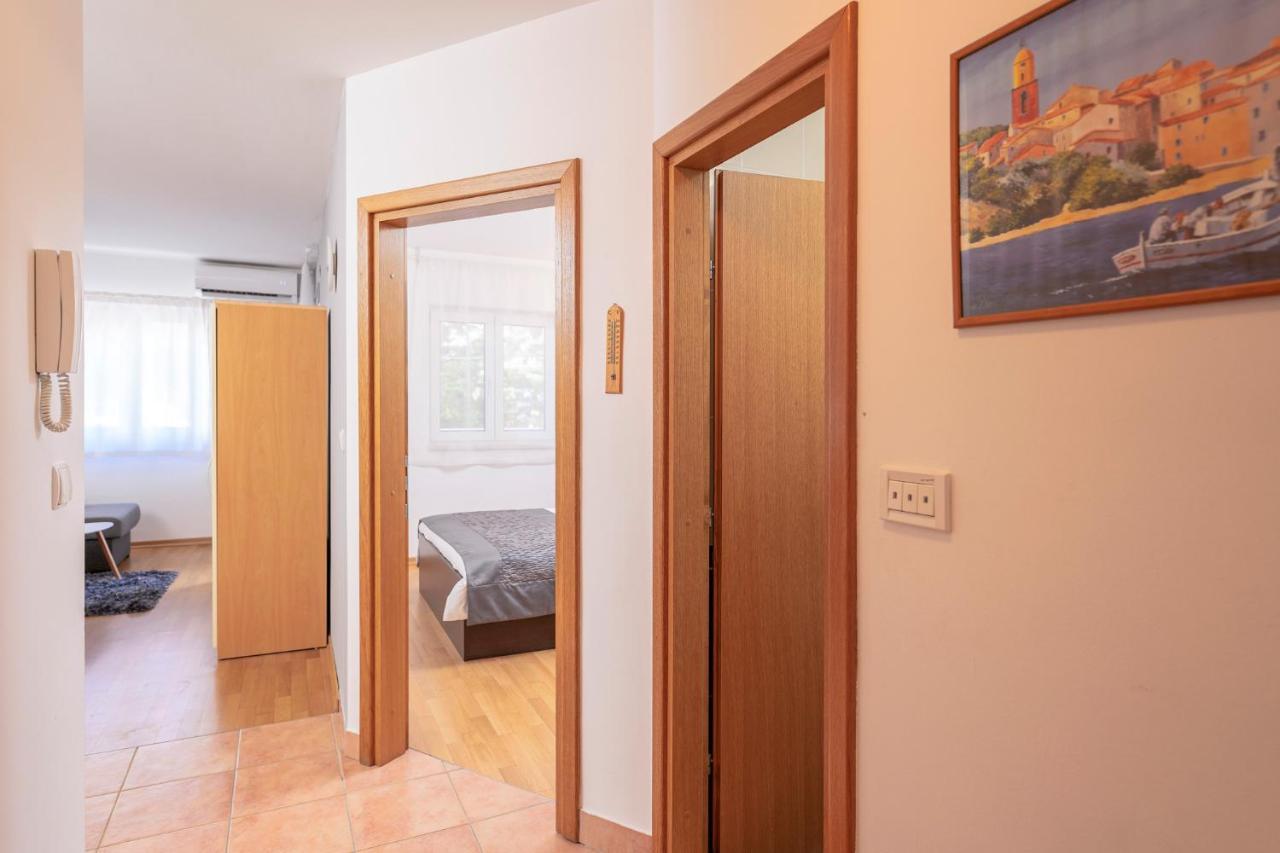 Villa Dalmatia Apartments Bol Ngoại thất bức ảnh
