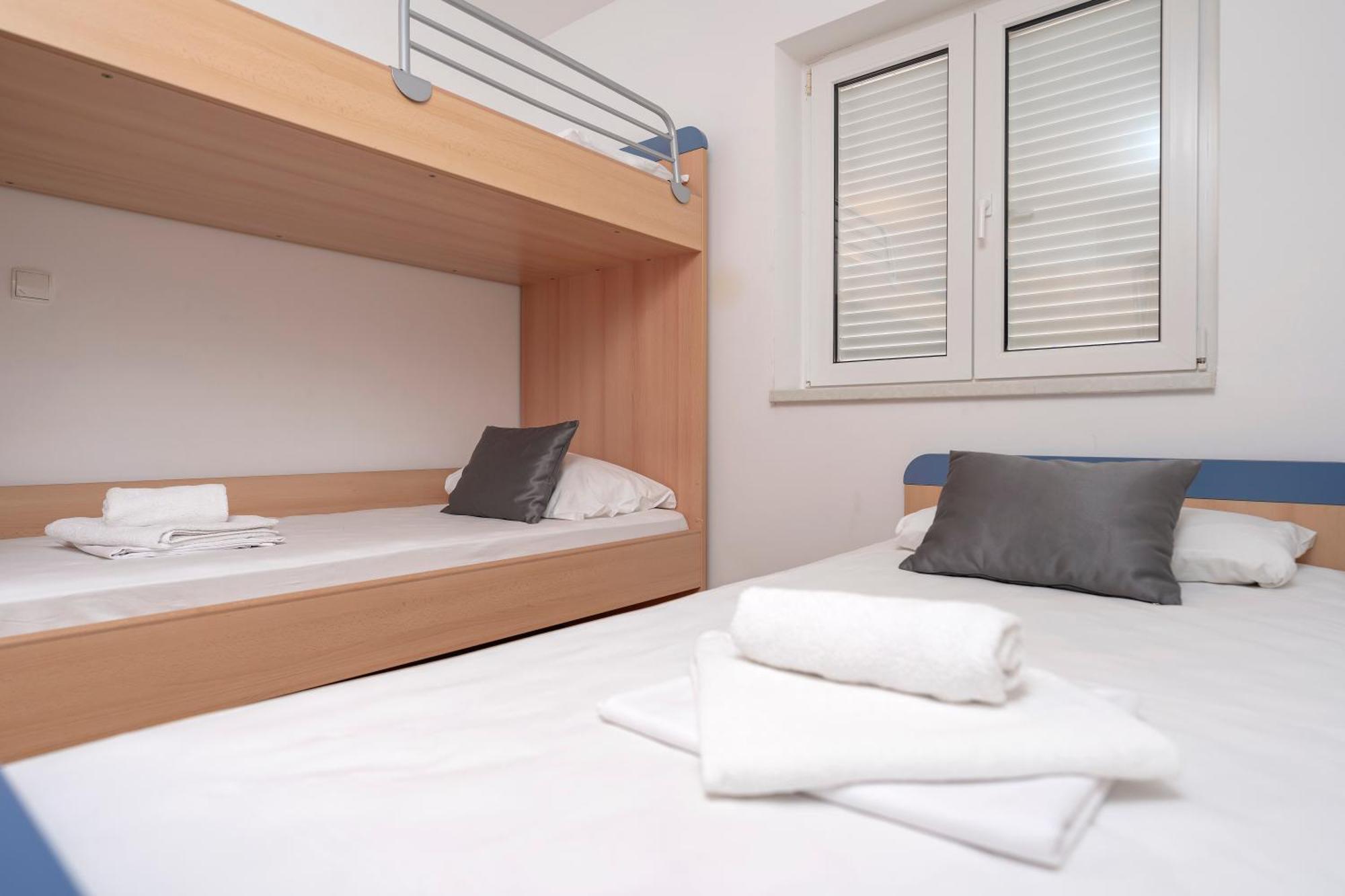 Villa Dalmatia Apartments Bol Ngoại thất bức ảnh
