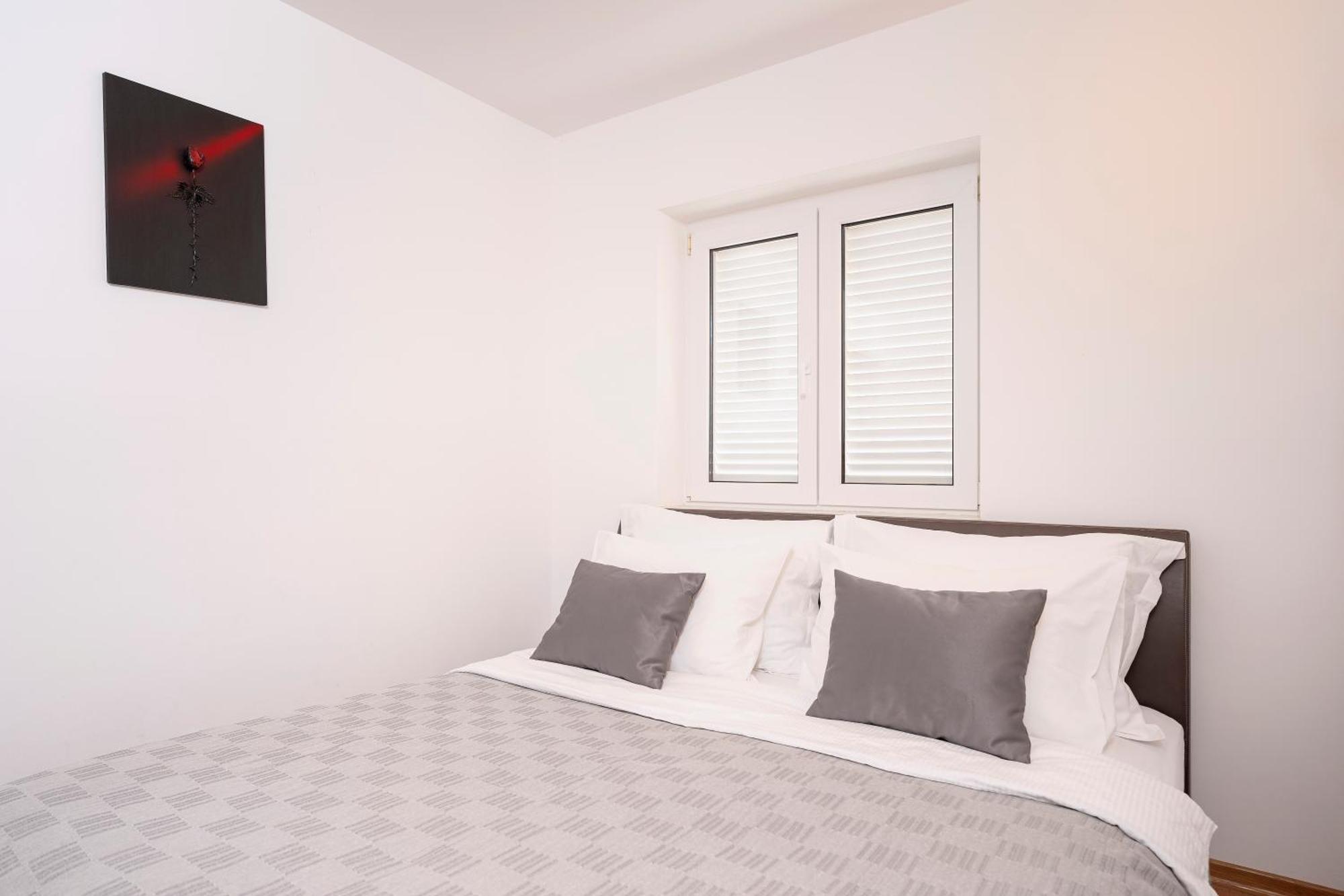 Villa Dalmatia Apartments Bol Ngoại thất bức ảnh
