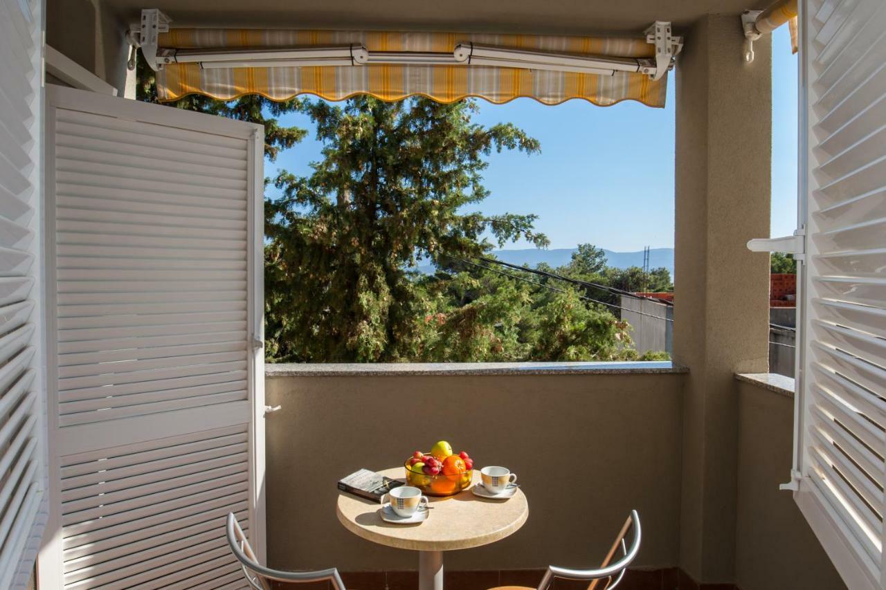 Villa Dalmatia Apartments Bol Ngoại thất bức ảnh