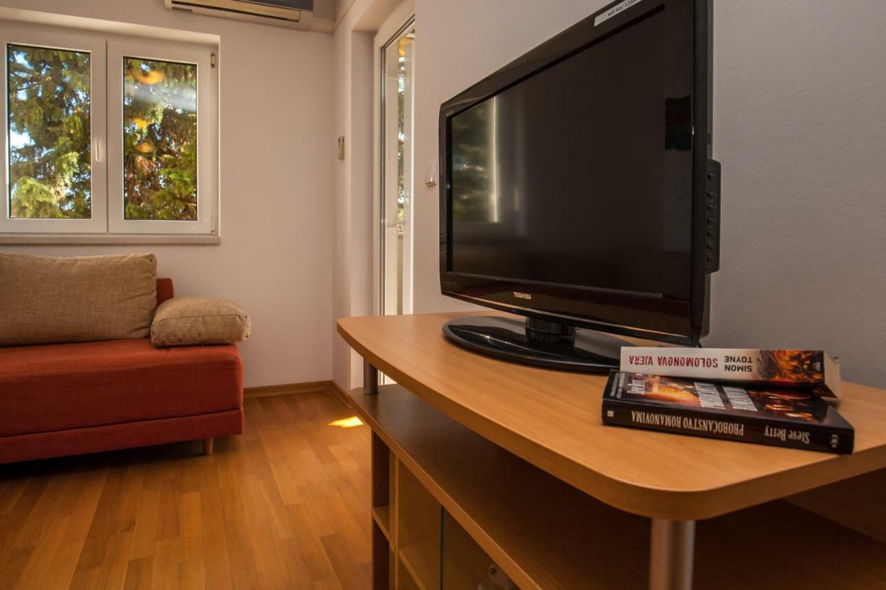 Villa Dalmatia Apartments Bol Ngoại thất bức ảnh